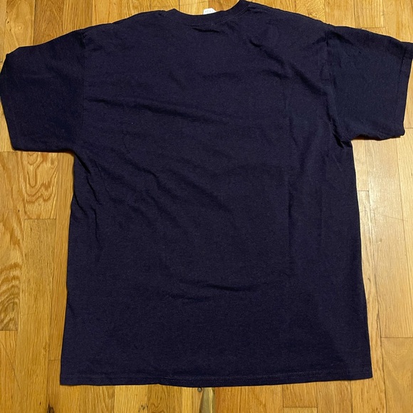 Alien Graphic Tee - Picture 5 of 8